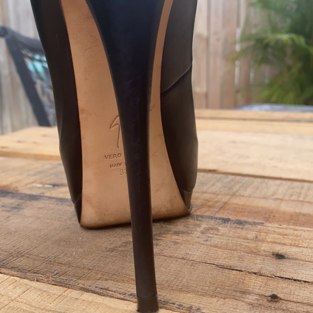 EUC Giuseppe Zanotti Vero Cuoio Black Leather Shoes Stiletto Heels - Picture 11 of 16